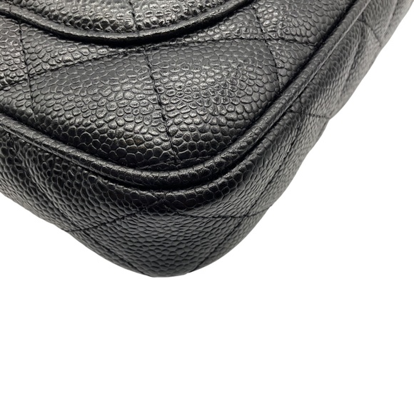CHANEL BLACK / GOLD HARDWARE CC LOGO QUILTED CAVIAR LEATHER TIMELESS POCHETTE SH - Picture 8 of 16